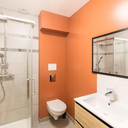 Desiree Logement Cosy Et Charmant 1 Er Etage Reims Exterior photo